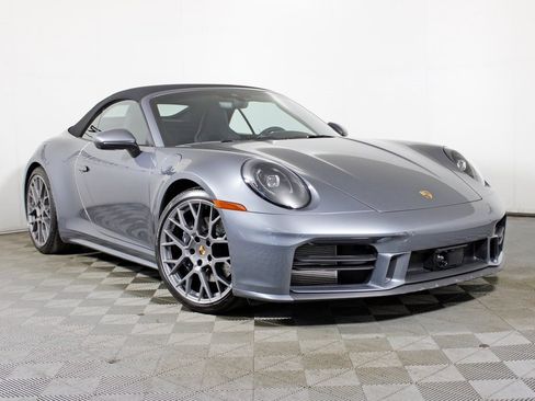 Used 2025 Porsche 911 Carrera image 13