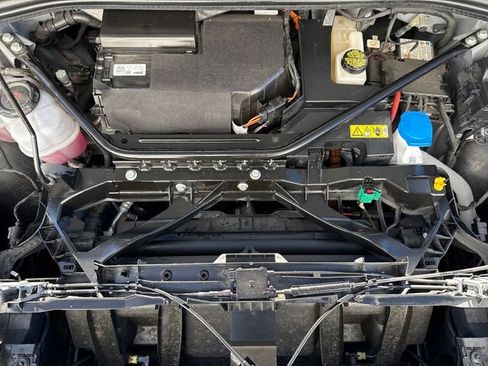 Used 2024 Audi Q4 e-tron Premium Plus w/ Premium Plus image 33