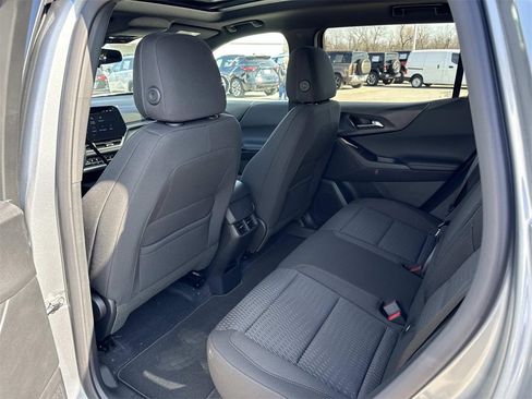 New 2026 Chevrolet Equinox LT image 24