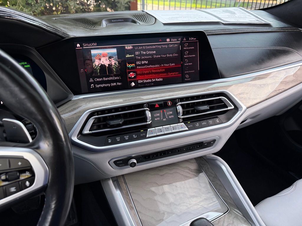 Used 2021 BMW X6 M w/ Executive Package AWD/4WD image 24