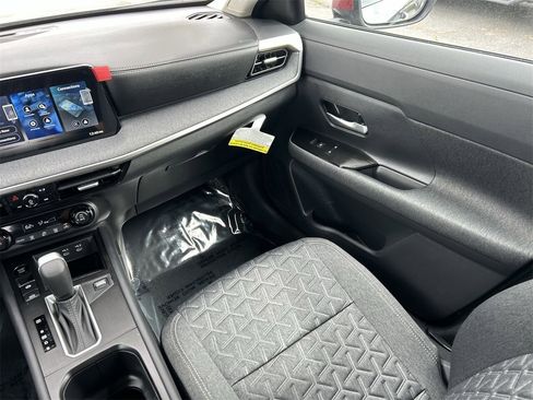 New 2026 Nissan Kicks SV FWD image 18