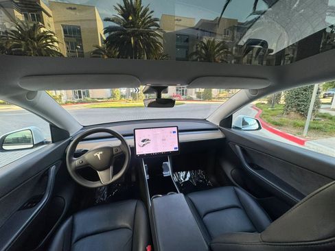 Used 2023 Tesla Model Y Long Range AWD/4WD image 18