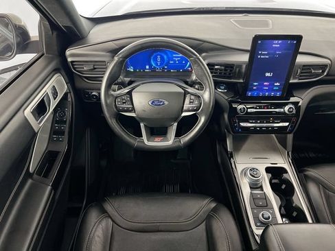 Used 2022 Ford Explorer ST w/ ST Street Pack AWD/4WD image 3