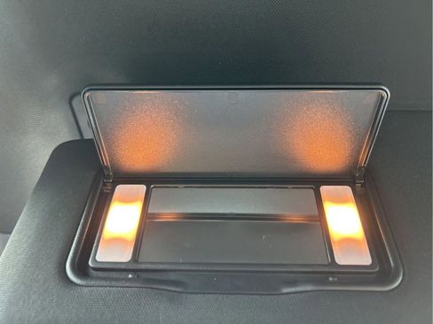 Used 2022 Ford F250 Lariat w/ Black Appearance Package image 27