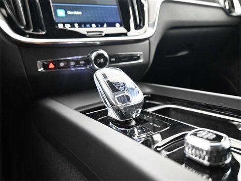 Used 2024 Volvo S60 B5 Plus image 12