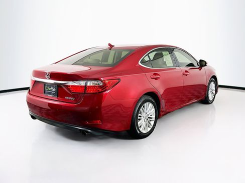 Used 2014 Lexus ES 350 w/ Luxury Package FWD image 9
