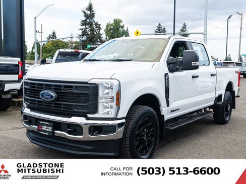 Used 2024 Ford F250 XL w/ FX4 Off-Road Package AWD/4WD image 4