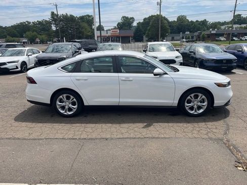Used 2024 Honda Accord LX image 21