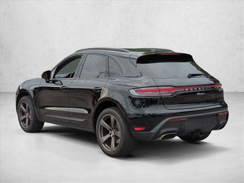 Used 2025 Porsche Macan AWD/4WD image 7