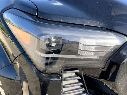Certified 2026 Toyota Tacoma SR5 RWD image 27