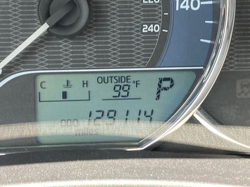 Used 2014 Toyota Corolla LE FWD image 12
