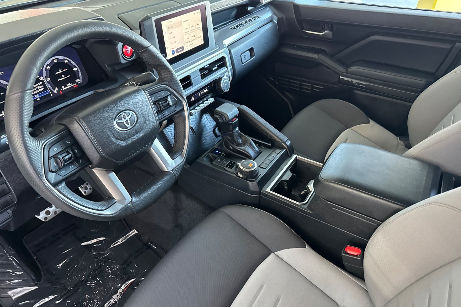 Certified 2025 Toyota Tacoma TRD Sport AWD/4WD image 9