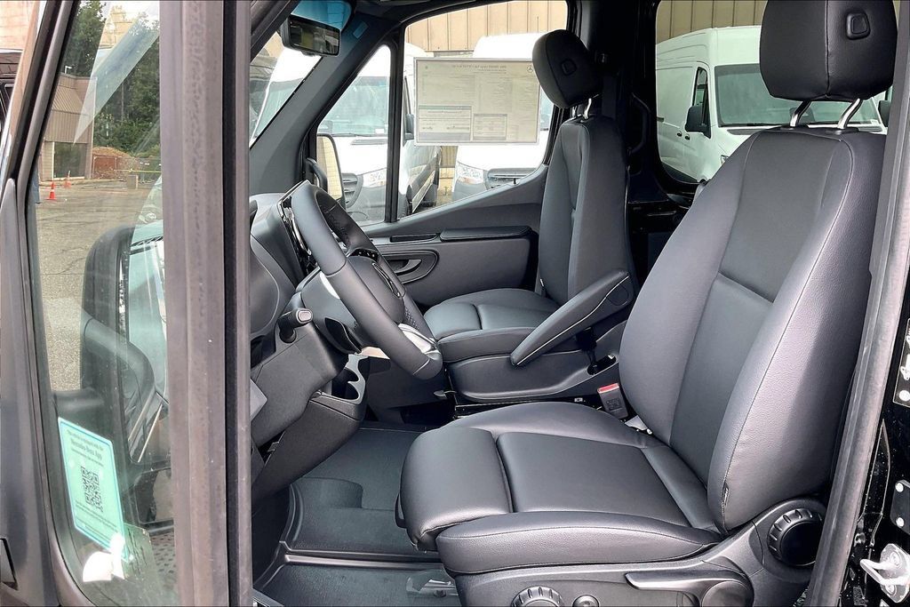 New 2026 Mercedes-Benz Sprinter 3500 image 9