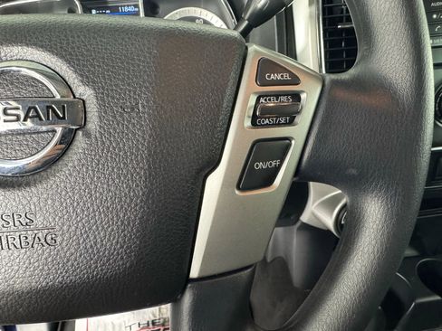 Used 2019 Nissan Titan SV image 16