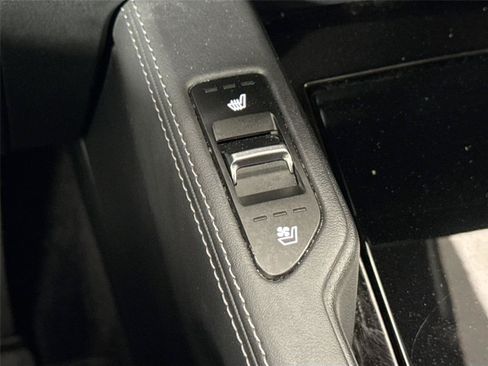 Used 2021 Kia Telluride EX w/ EX Premium Package FWD image 8