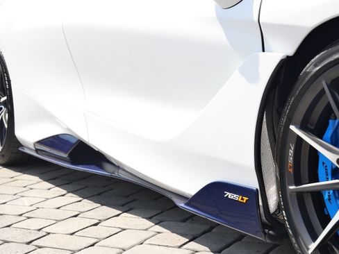 Used 2022 McLaren 765LT RWD image 35