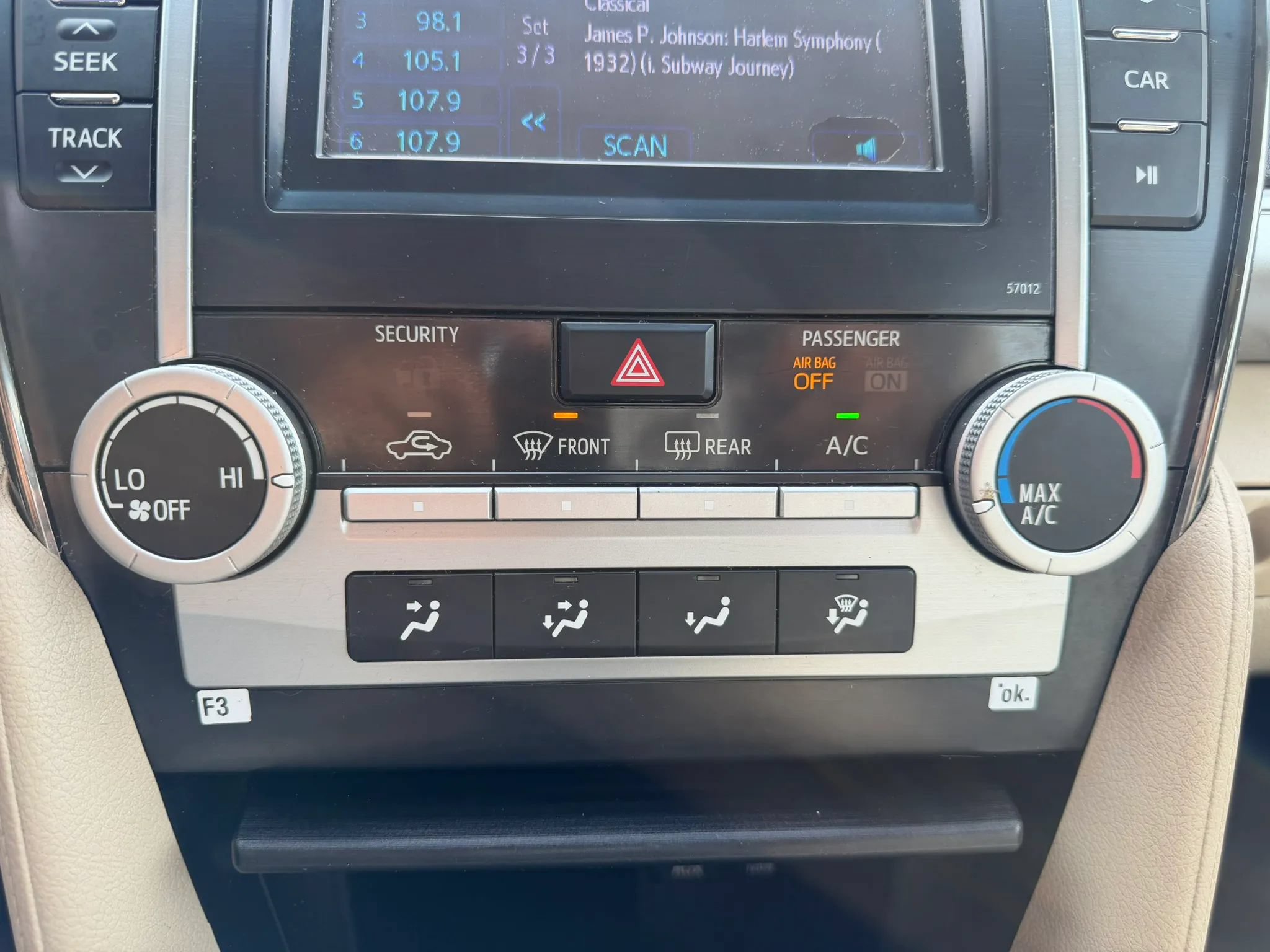 Used 2012 Toyota Camry LE FWD image 22