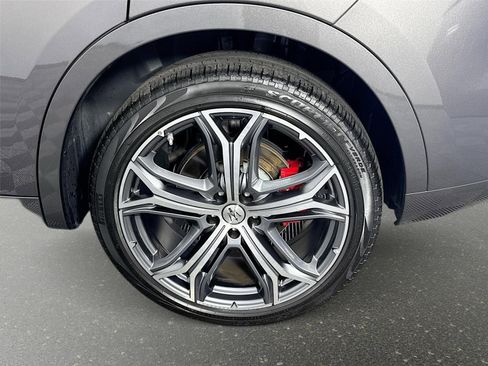 Used 2023 Maserati Levante GT AWD/4WD image 32