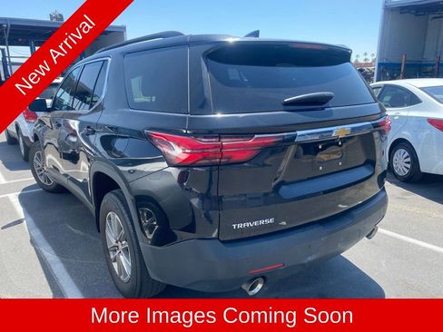 Used 2023 Chevrolet Traverse LT FWD image 4