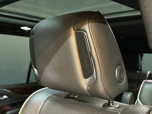 Certified 2022 Cadillac Escalade Premium Luxury w/ LPO, Radiant Package image 26