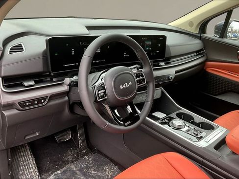 New 2026 Kia Carnival EX image 7