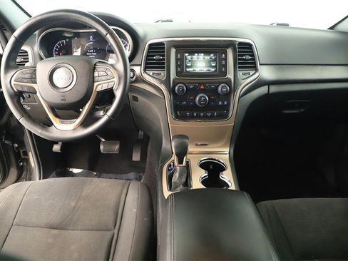 Used 2017 Jeep Grand Cherokee Laredo w/ Quick Order Package 23E image 18