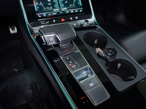 Used 2022 Audi RS 6 image 51