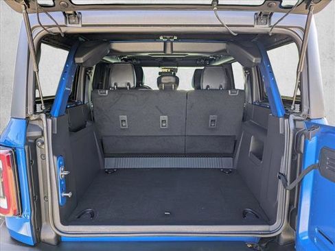 Used 2022 Ford Bronco Wildtrak image 6