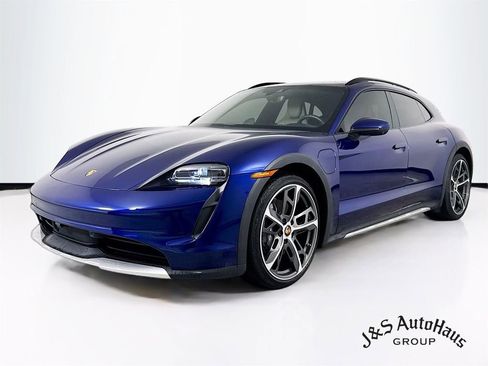 Used 2022 Porsche Taycan 4 Cross Turismo w/ Premium Package image 3