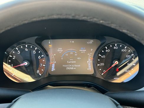 Used 2025 Jeep Compass Limited AWD/4WD image 17