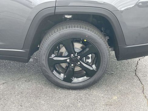 New 2025 Jeep Grand Cherokee L Limited w/ Luxury Tech Group II image 11