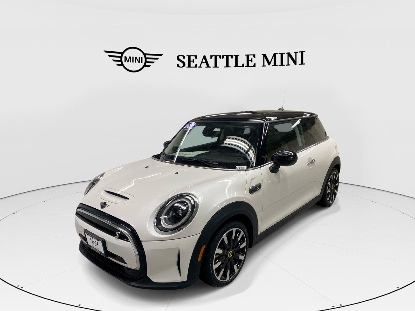 Used 2023 MINI Cooper SE FWD image 1