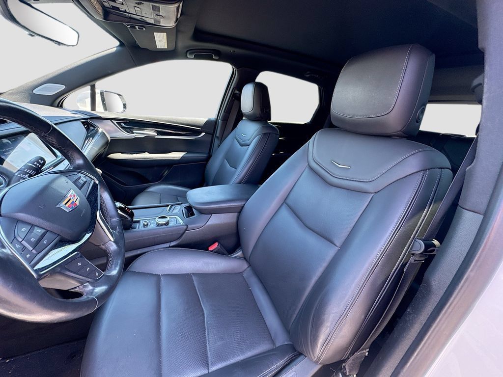 Used 2023 Cadillac XT5 Premium Luxury w/ Technology Package FWD image 26