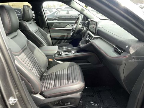 New 2026 Ford Explorer ST-Line AWD/4WD image 23