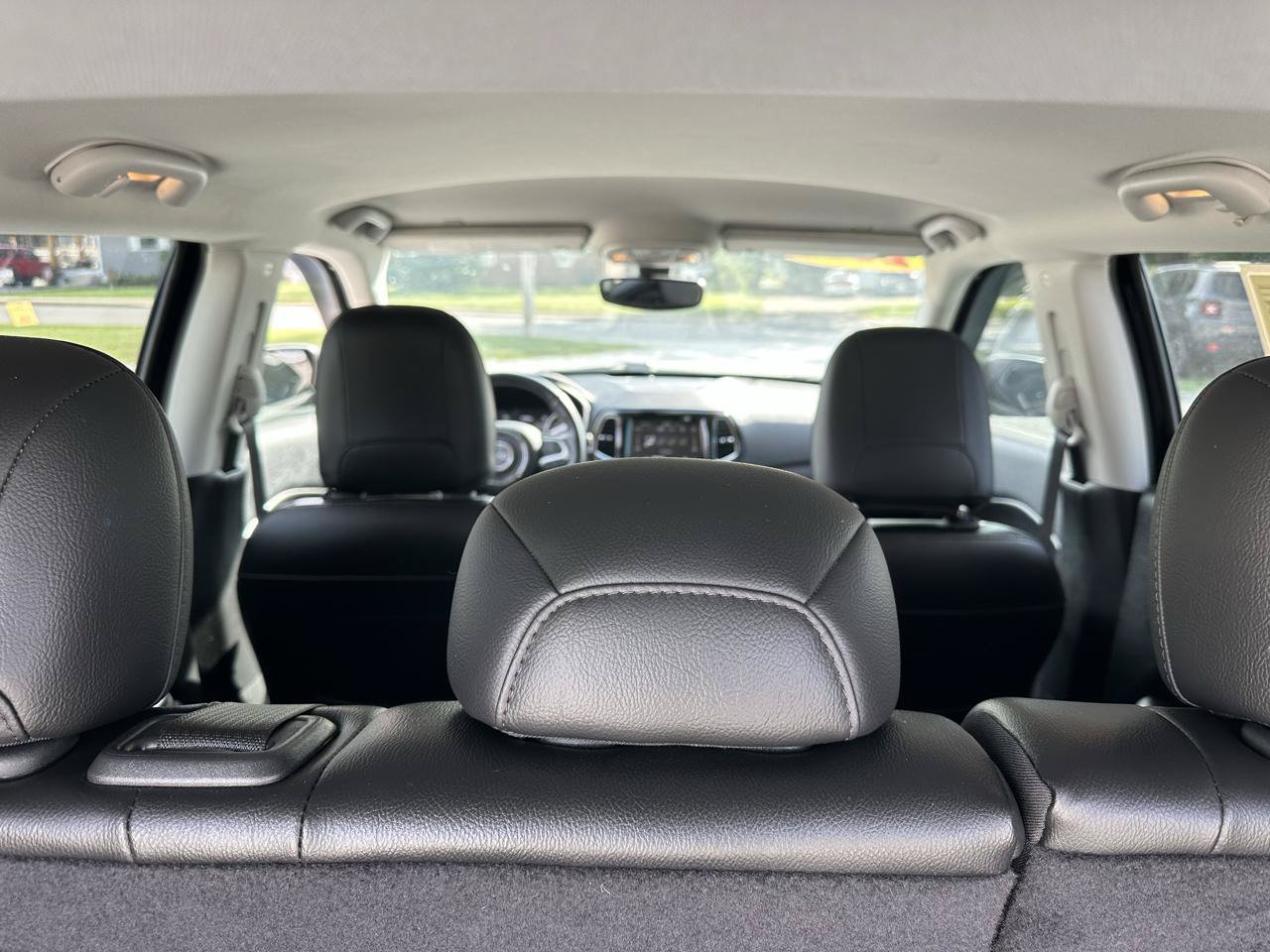 Used 2019 Jeep Compass Limited w/ Safety & Security Group AWD/4WD image 27