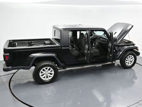 Used 2023 Jeep Gladiator Sport image 35