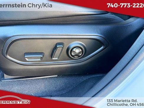 Used 2022 Jeep Grand Cherokee Altitude image 16