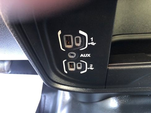 Used 2019 RAM 3500 Tradesman image 31