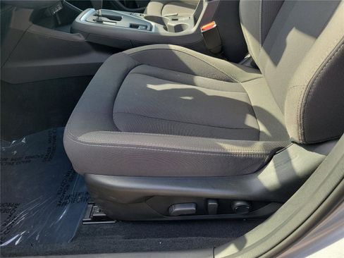 Used 2025 Subaru Crosstrek 2.0i Premium AWD/4WD image 18