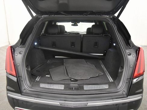 Used 2022 Cadillac XT5 Premium Luxury image 7
