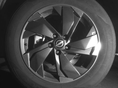 Used 2025 Nissan Rogue SV AWD/4WD image 15