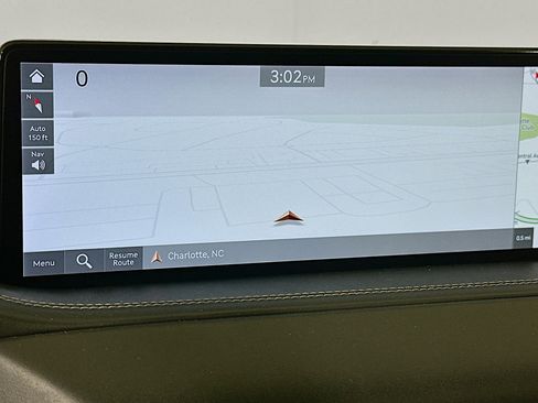 Used 2024 Genesis GV80 2.5T image 22