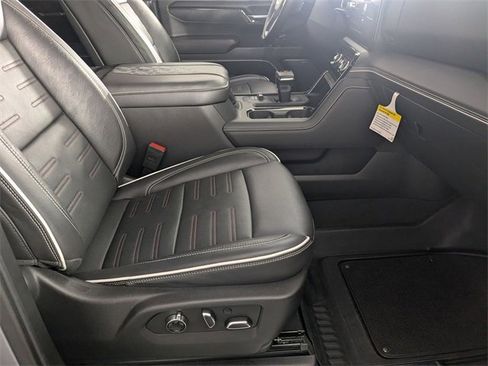 Used 2023 GMC Sierra 1500 AT4X image 34