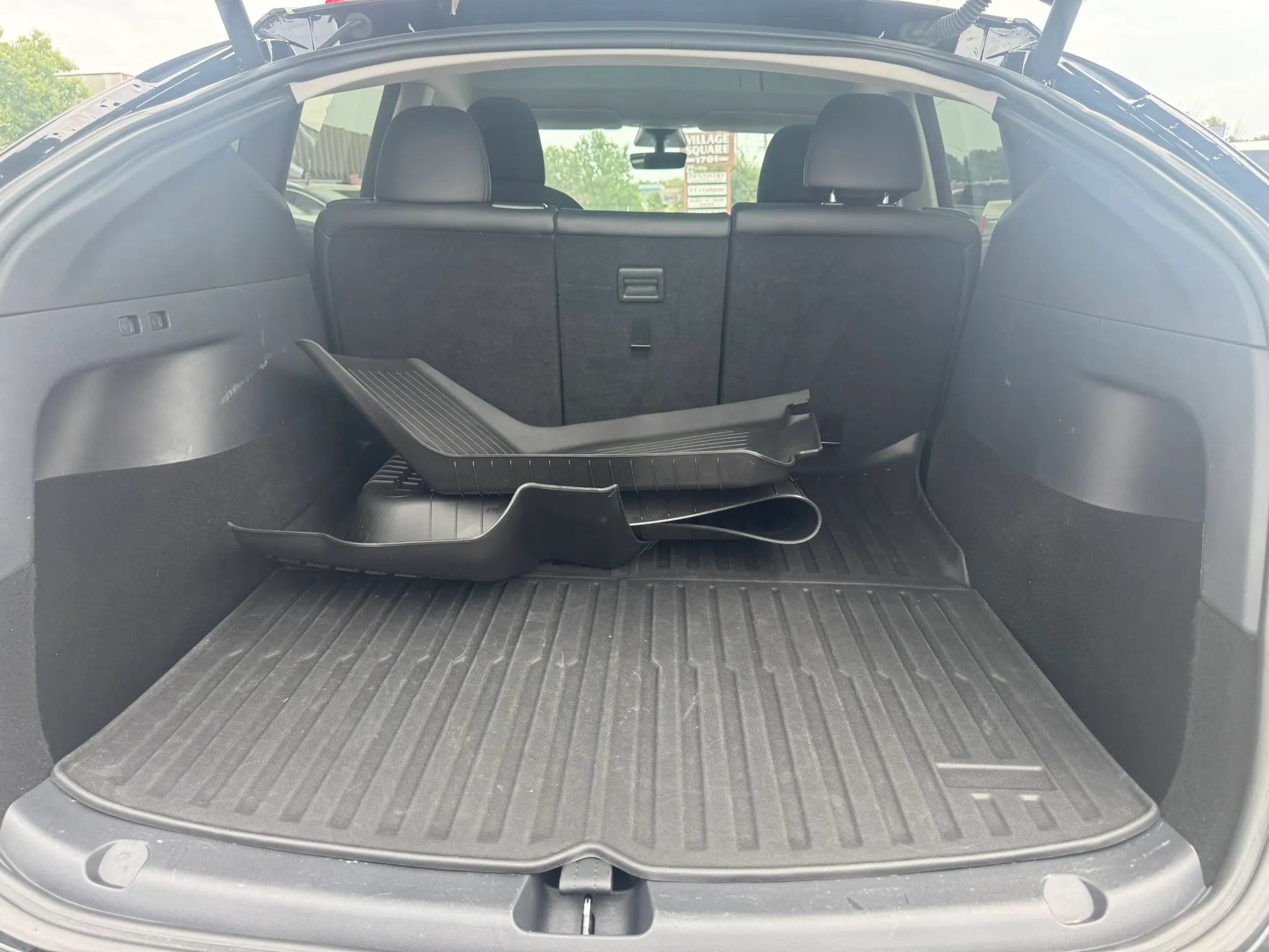 Used 2020 Tesla Model Y Long Range AWD/4WD image 6