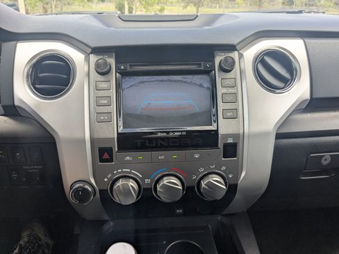 Used 2019 Toyota Tundra SR5 w/ TRD Off Road Package image 29