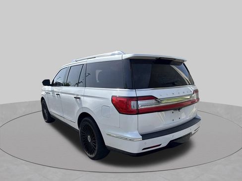 Used 2018 Lincoln Navigator Select RWD image 6
