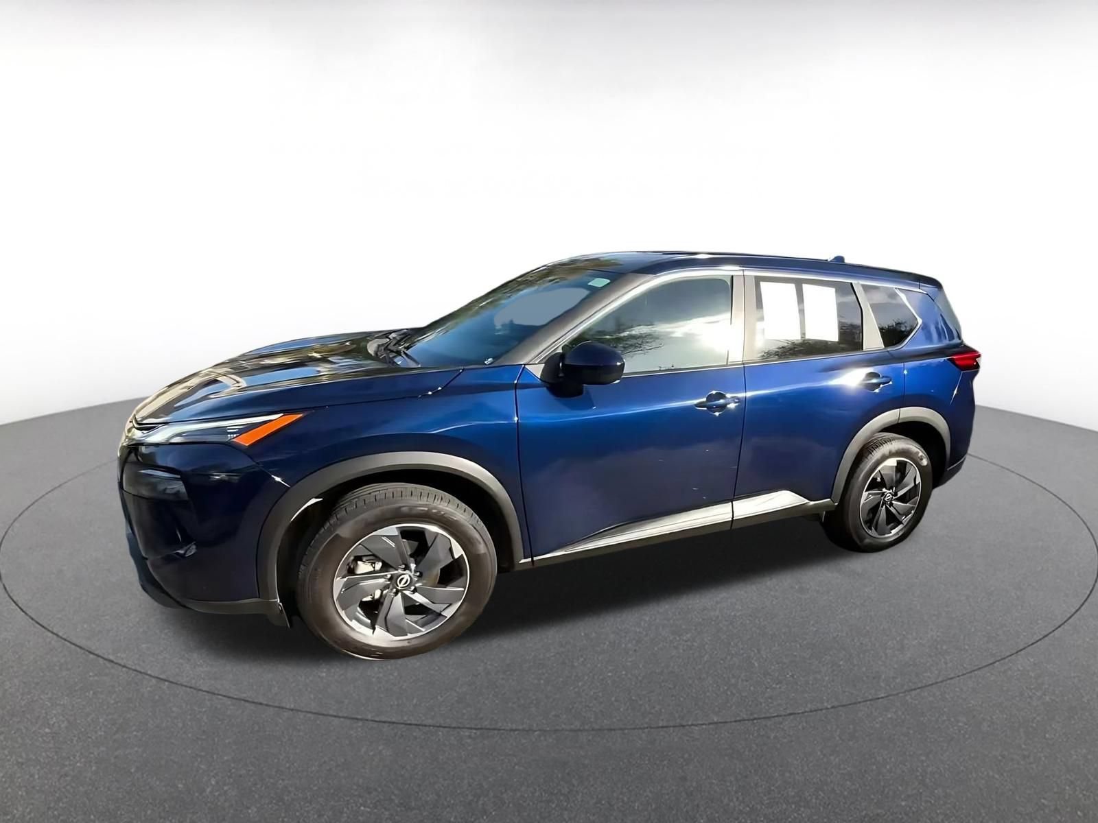Used 2025 Nissan Rogue SV FWD image 7