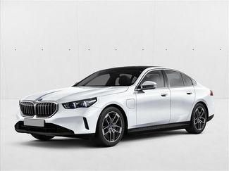 New 2026 BMW 550e xDrive video 1