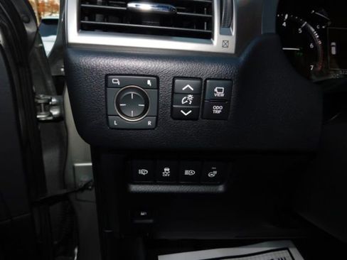 Used 2022 Lexus GX 460 Luxury image 13