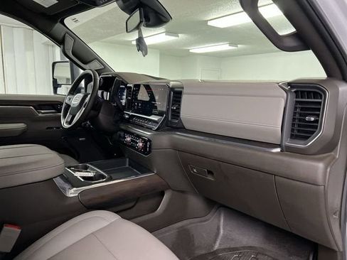 Certified 2024 GMC Sierra 2500 SLT w/ SLT Premium Package image 28